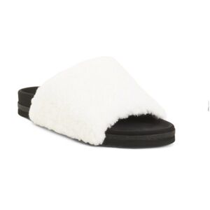 Roam Fuzzy White Slide Sandals